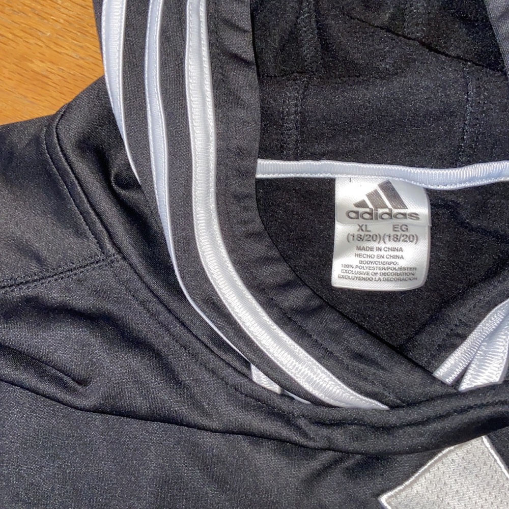 Kids Adidas sweatshirt - Picture 3 of 4